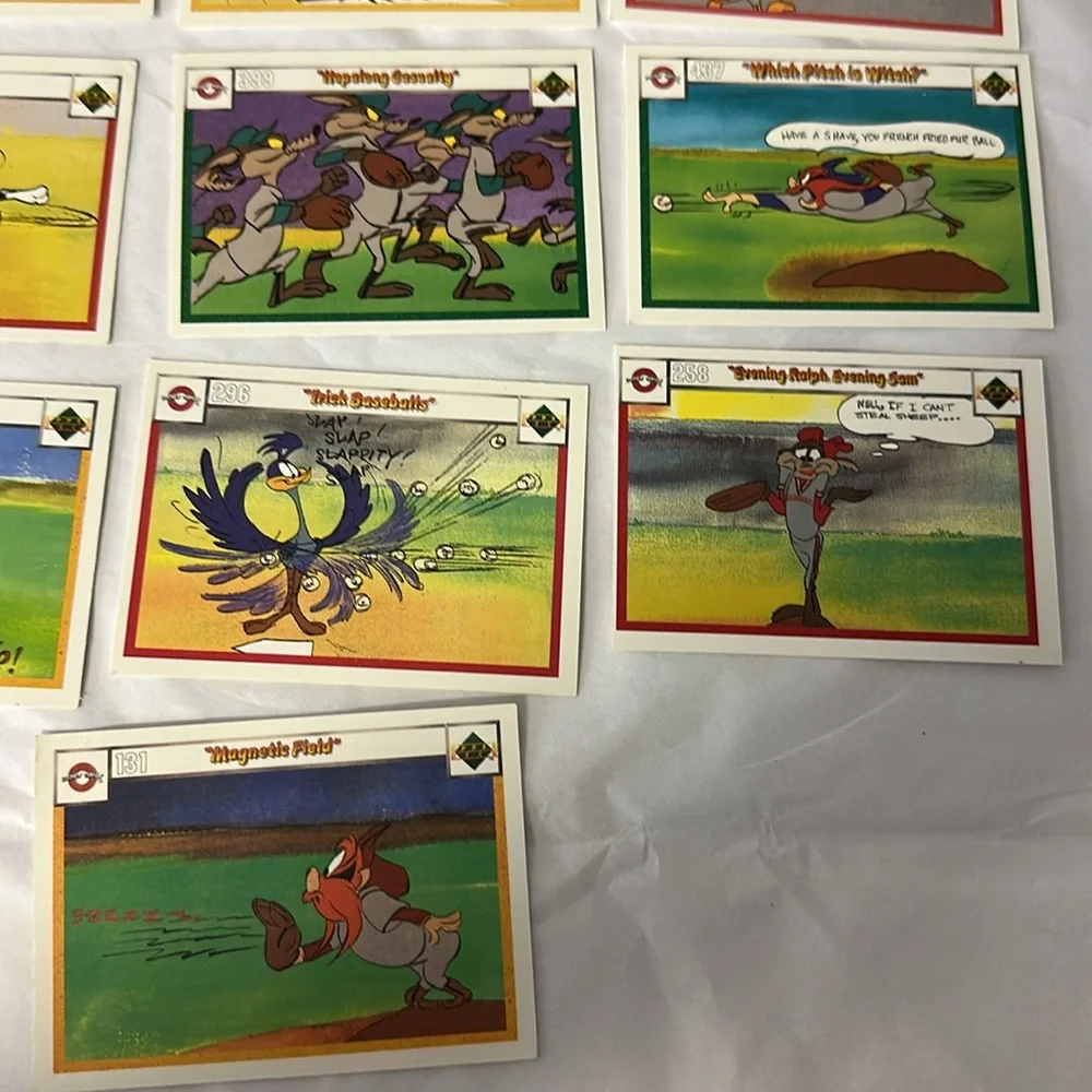 Vintage 1990 Upper Deck Looney Tunes trading Collectible cards 22 Total